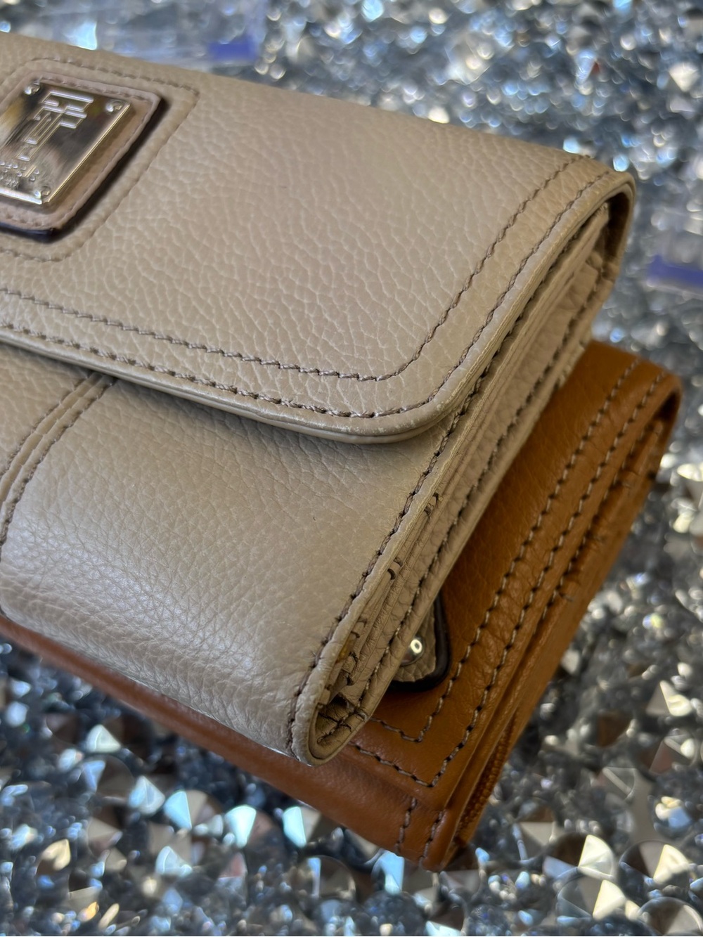 Tignanello bundle of 2 NWOT - Picture 15 of 17